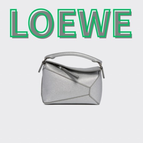 LOEWE シルバーミニパズルバッグ