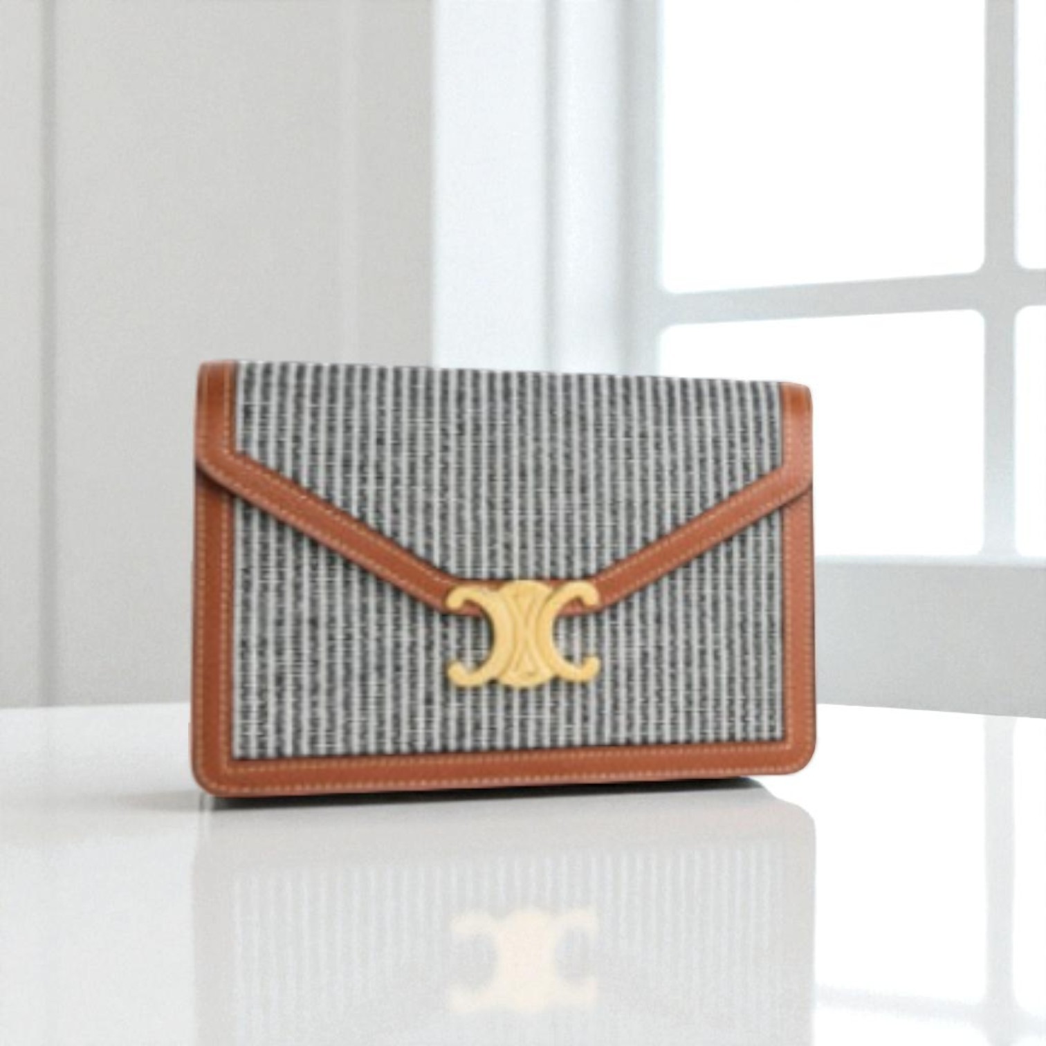 直営店‐CELINE‐ Triomphe Margo チェーン ウォレット