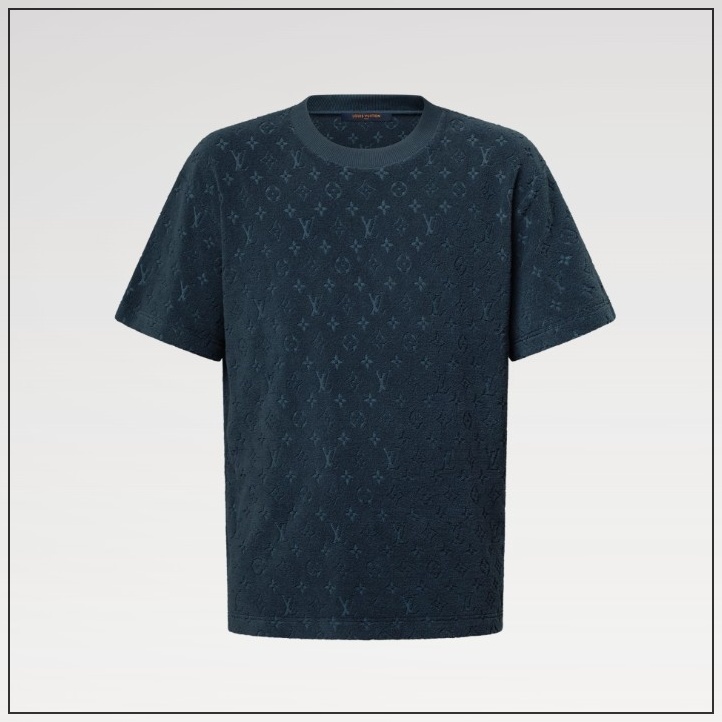 《上質なリラックスタイムに》LV モノグラムモチーフ Tシャツ
