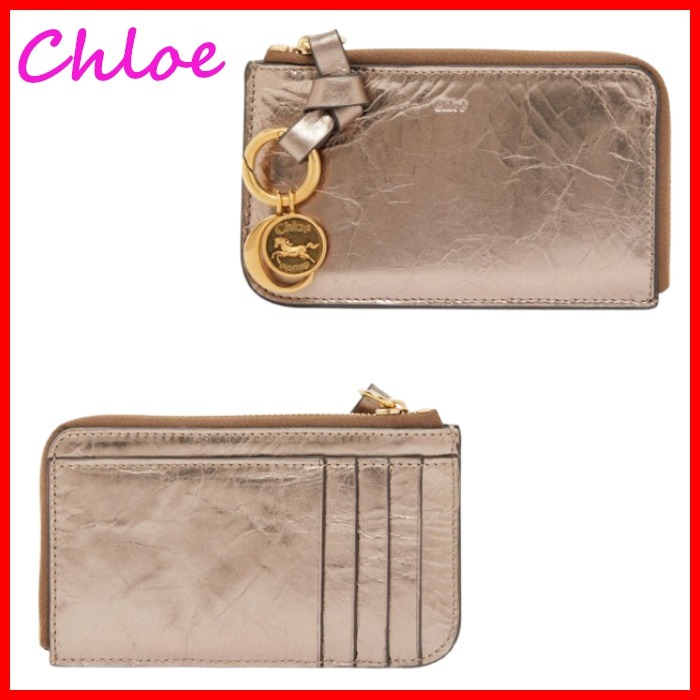 Chloe ロゴ Alphabet チャーム付き メタリック ミニウォレット