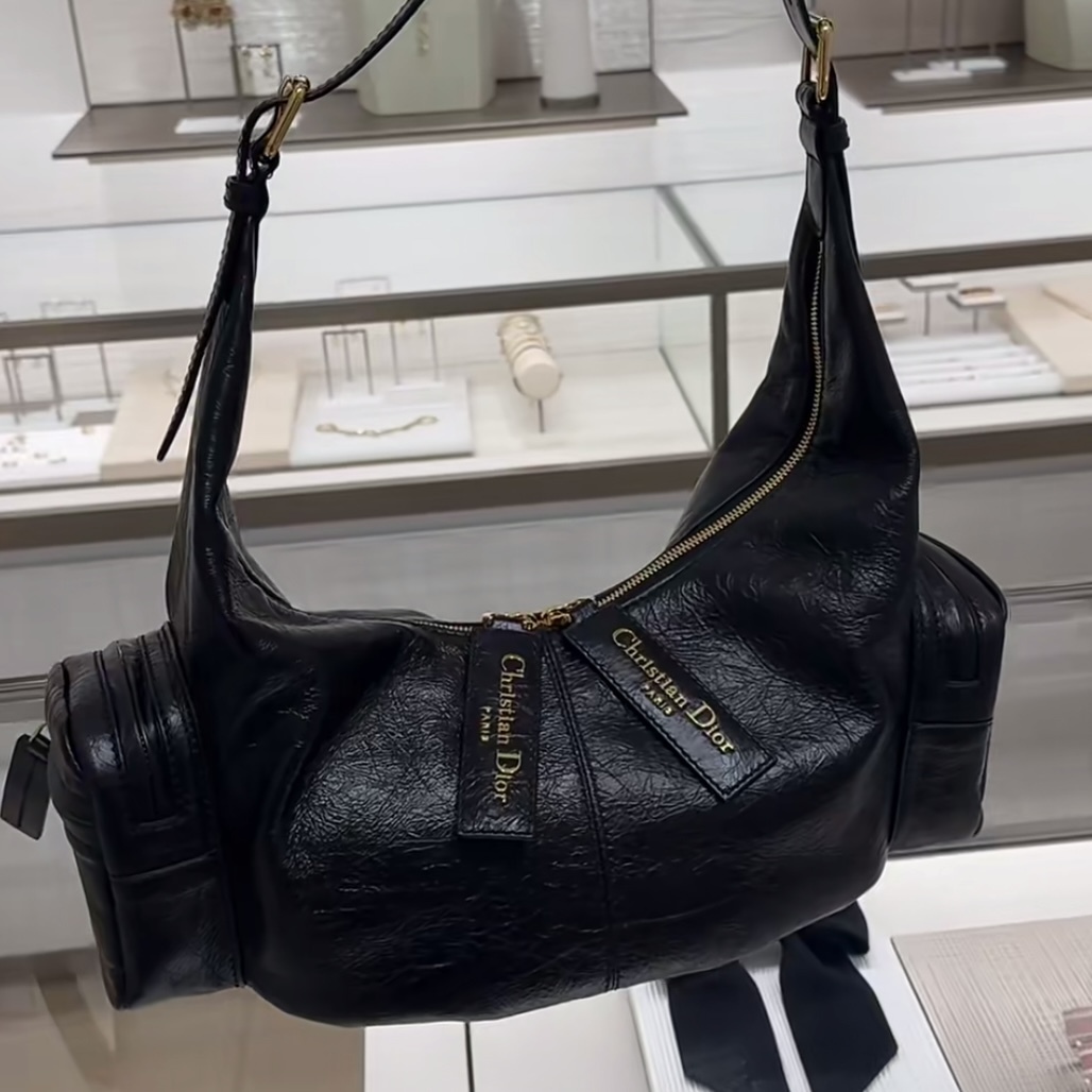 《 主役級の存在感☆》【DIOR】 バッグ ラージ