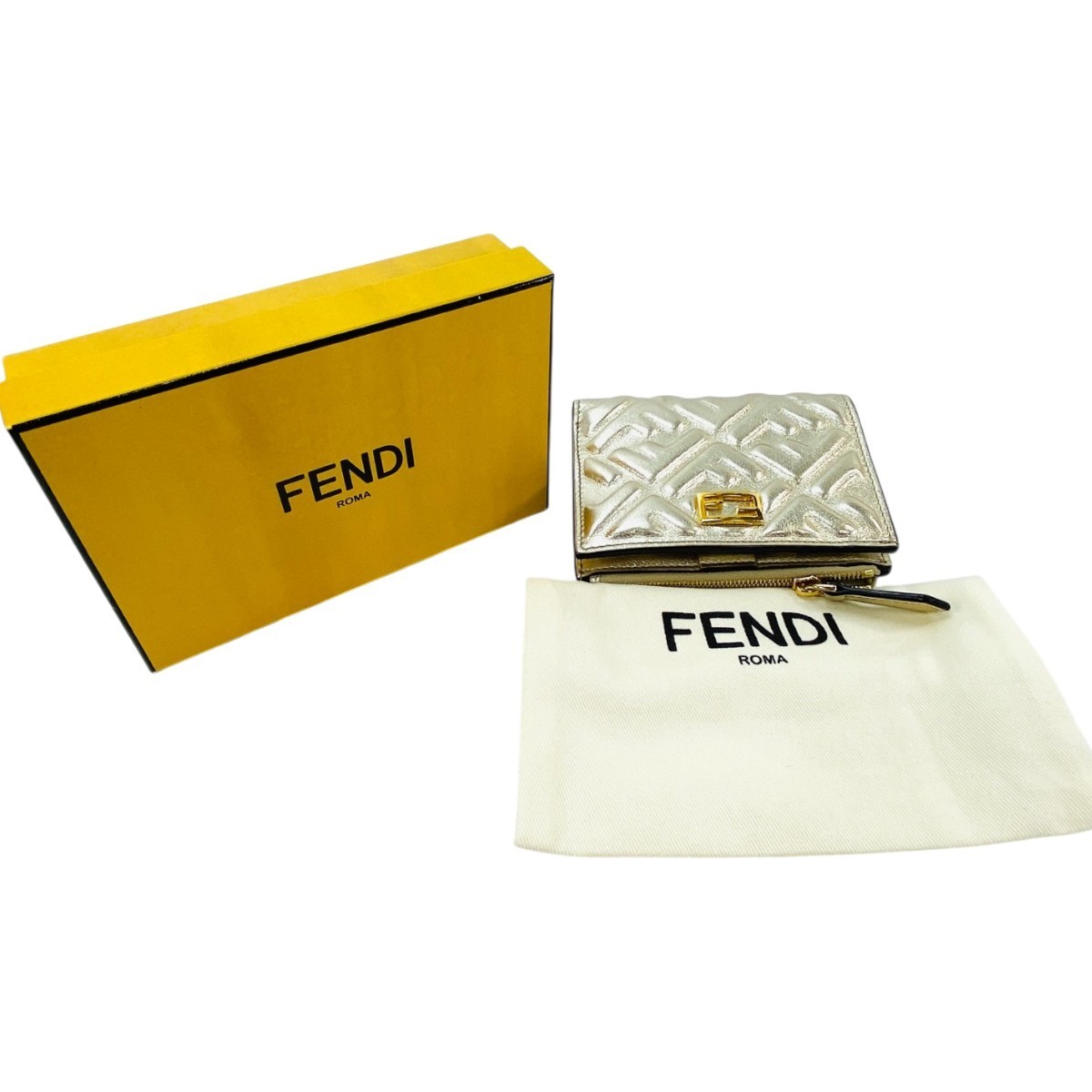 FENDI FFエンボス バゲット 二つ折財布 ミニ財布 ゴールド 9685
