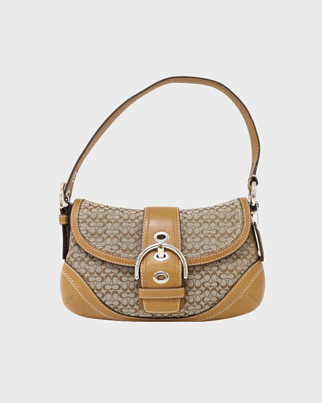 COACHシグネチャーキャンバスワンショルダーバッグ