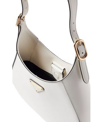 《PRADA》 ロゴ プラダ レザー ショルダーバッグ