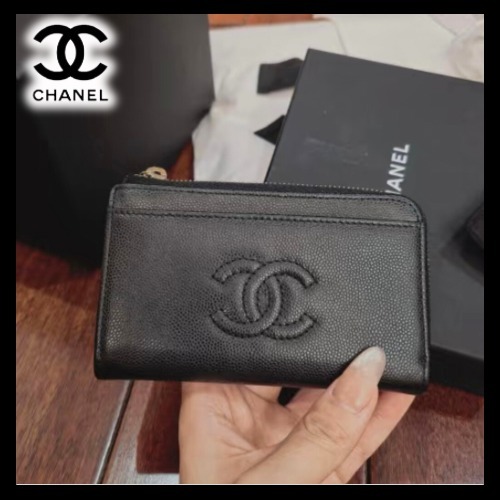 大変人気☆シンプルで上品♪25A【CHANEL】カードケース AP4661