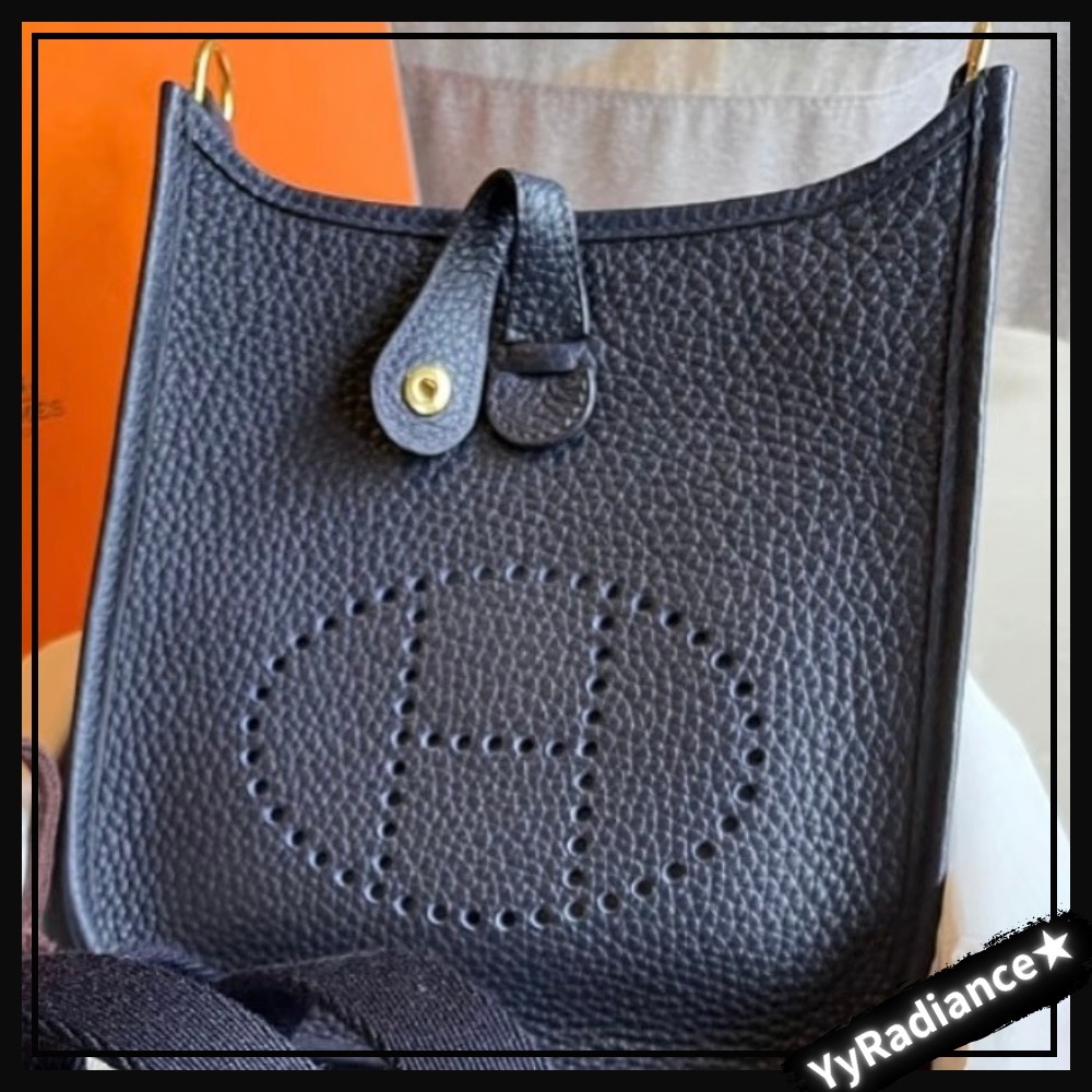 【気品あふれるカラーと存在感♡】HERMES エヴリンミニ