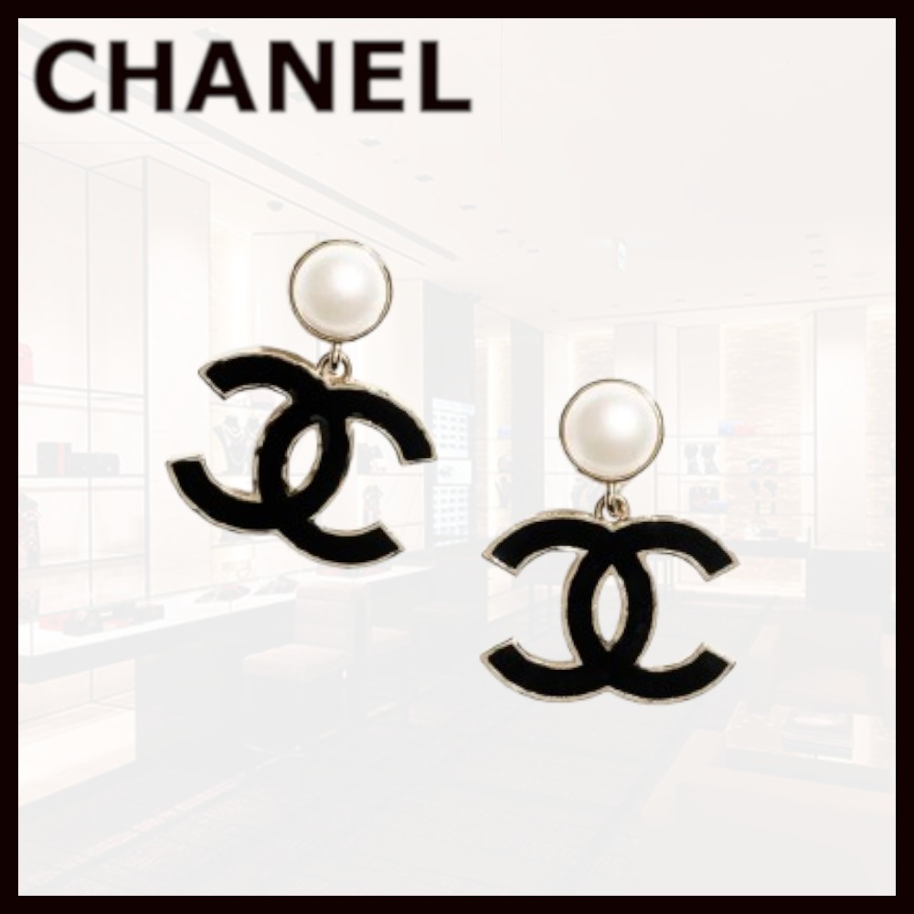 【人気！エレガント☆】CHANEL CCロゴ ピアス 2025年春夏