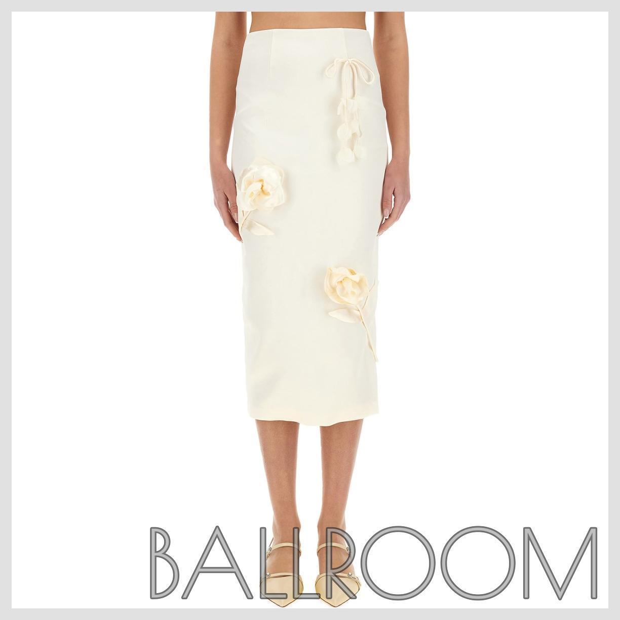 スカート SELF PORTRAIT SATIN MIDI SKIRT WITH 3D FLOWERS