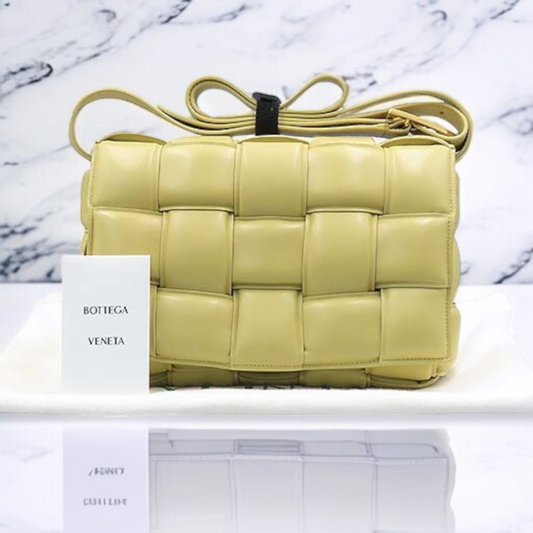 《Bottega Veneta》パデット カセットバッグ 中古 美品