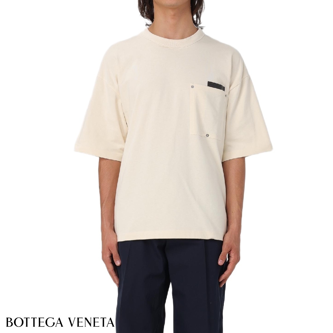 ボッテガ Tシャツ メンズ 黒のパンツやデニムに