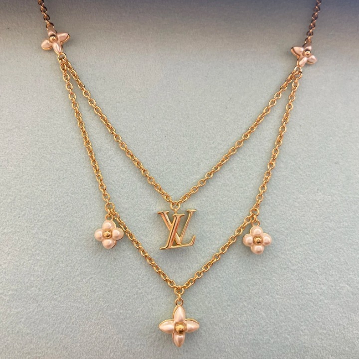 《LVロゴ★》 Louis Vuitton ネックレス LV フローラグラム