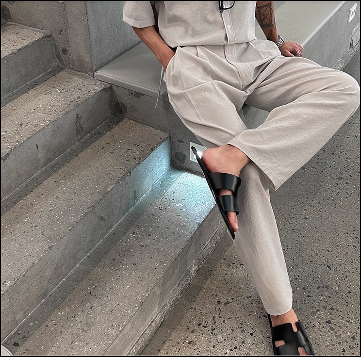 ウエストタックパンツ 清潔感ある落ち感素材 ストリート 上品