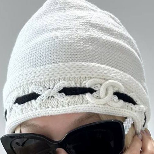 《編み感がかわいい♡》CHANEL ニット帽 CCロゴ 25a