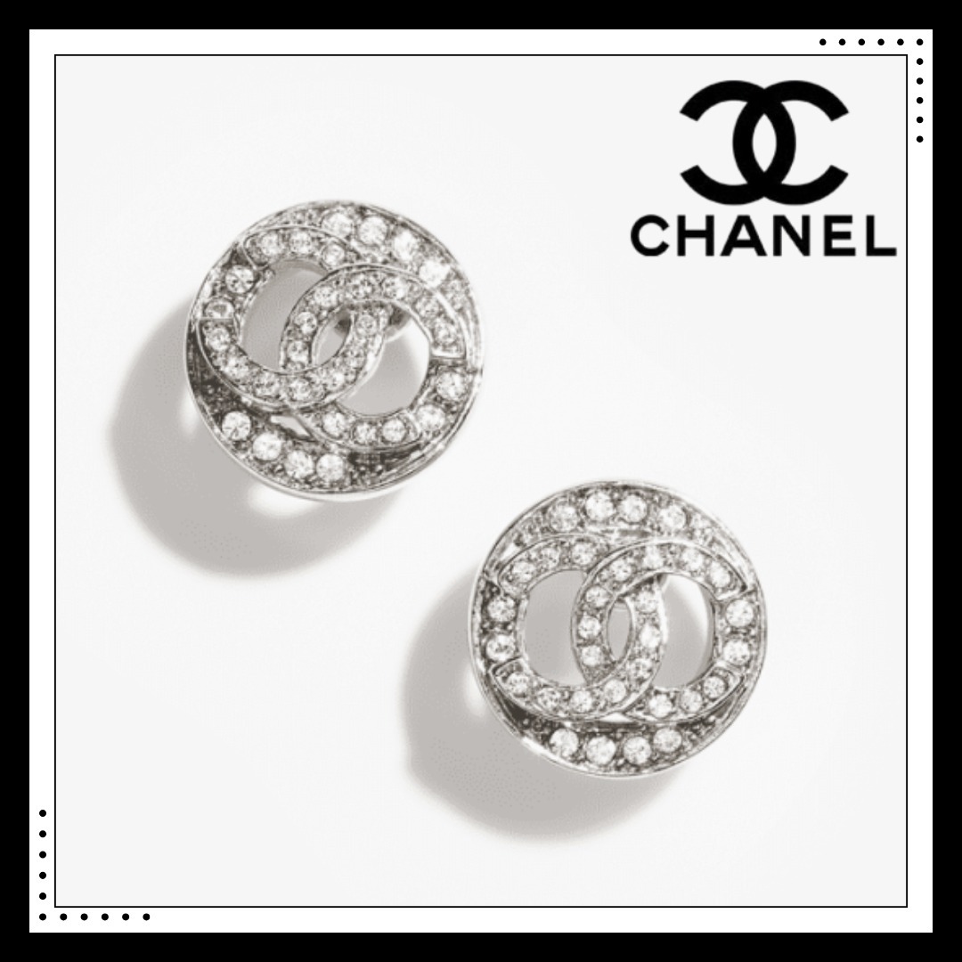 CHANEL《シンプルが使いやすい》ピアス CCマーク