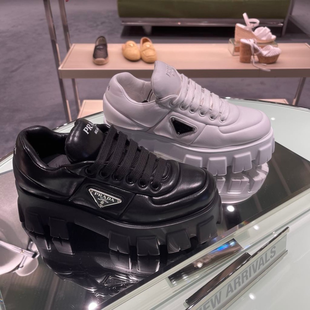 ★PRADA / プラダ★ スニーカー 1E119N
