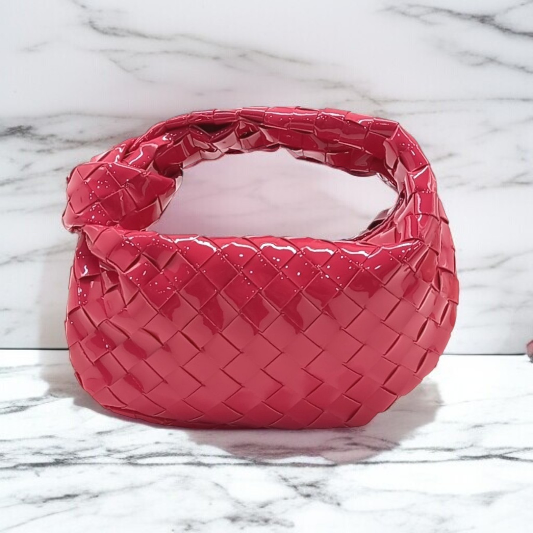 《Bottega Veneta》ペイデント ミニ BV ジョディ 中古 美品