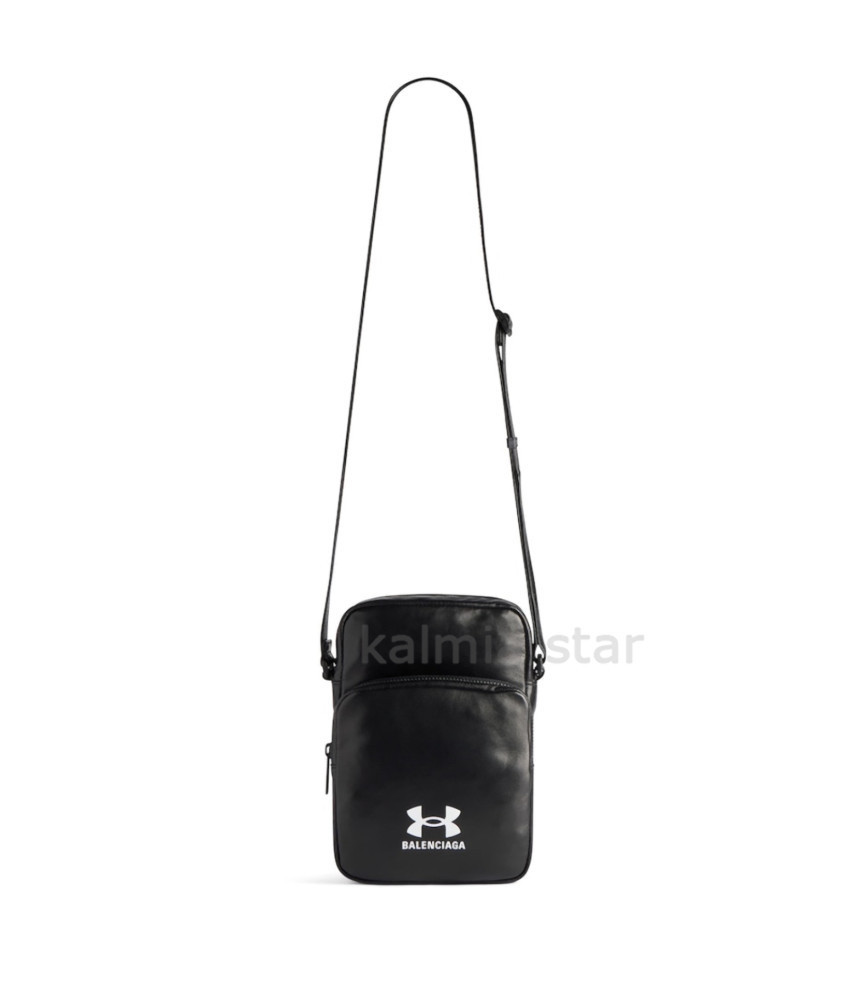●送料込●BALENCIAGA●Under Armour クロスボディポーチ