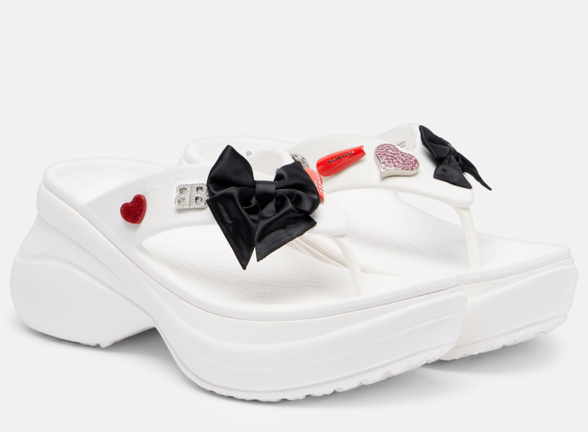 【BALENCIAGA×Crocs】Tバックサンダル