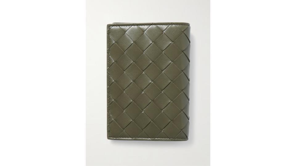 【BOTTEGA VENETA】Intrecciato leather passport holder
