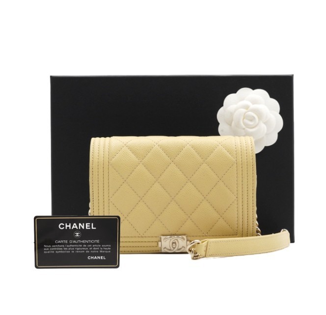 CHANEL 未使用美品 ボーイシャネル チェーンウォレット