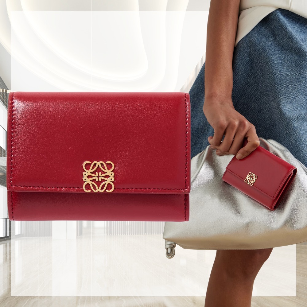 深紅の誘惑【LOEWE】テクスチャードレザー スモール ウォレット