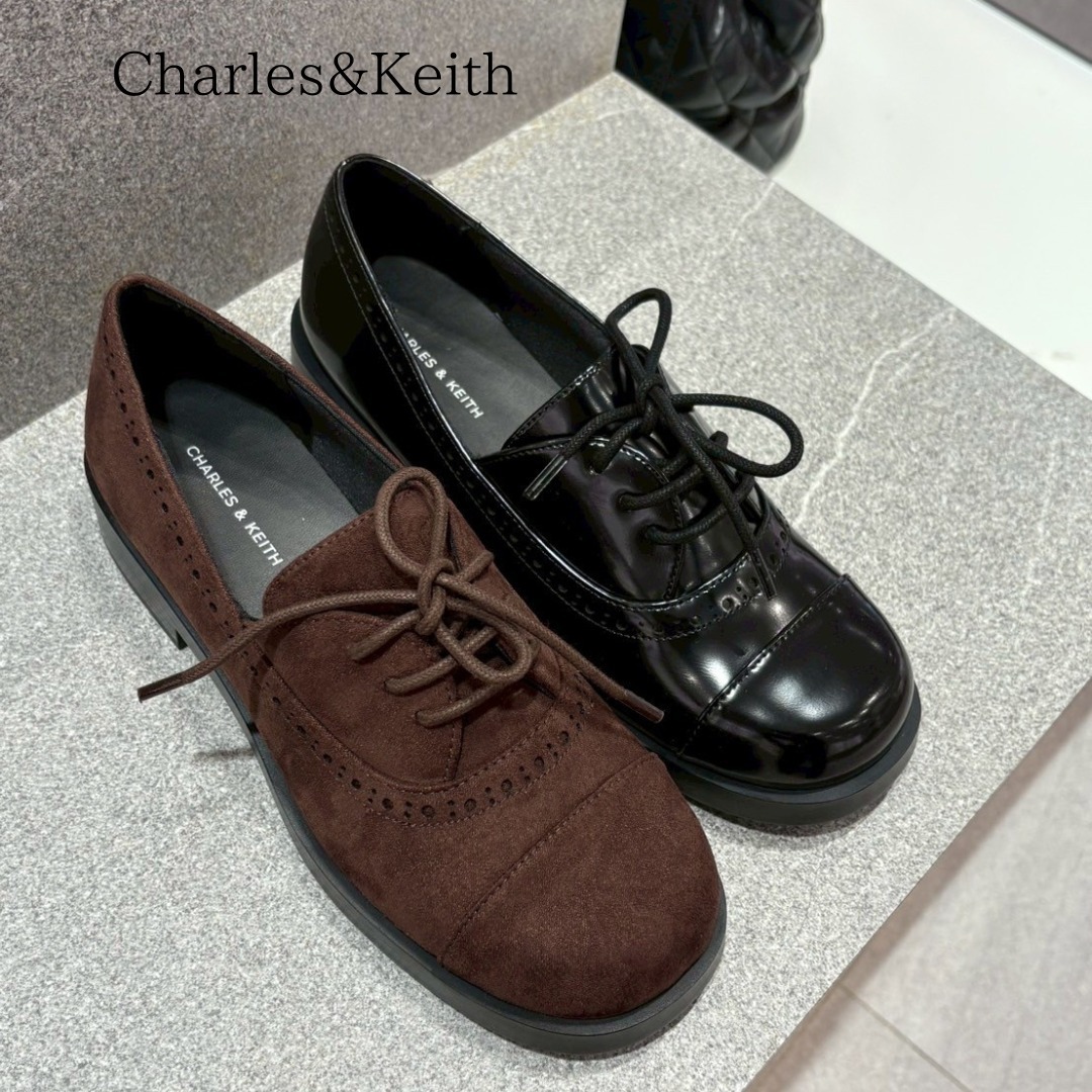 台湾 CHARLES&KEITH レースアップオックスフォードシューズ