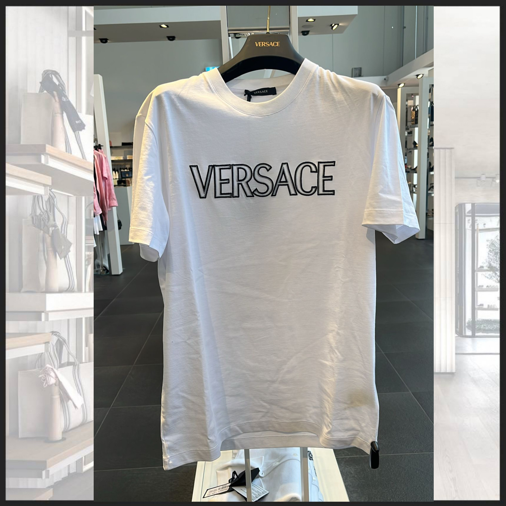 直営店☆VERSACE☆SALE! ロゴ コットンTシャツ