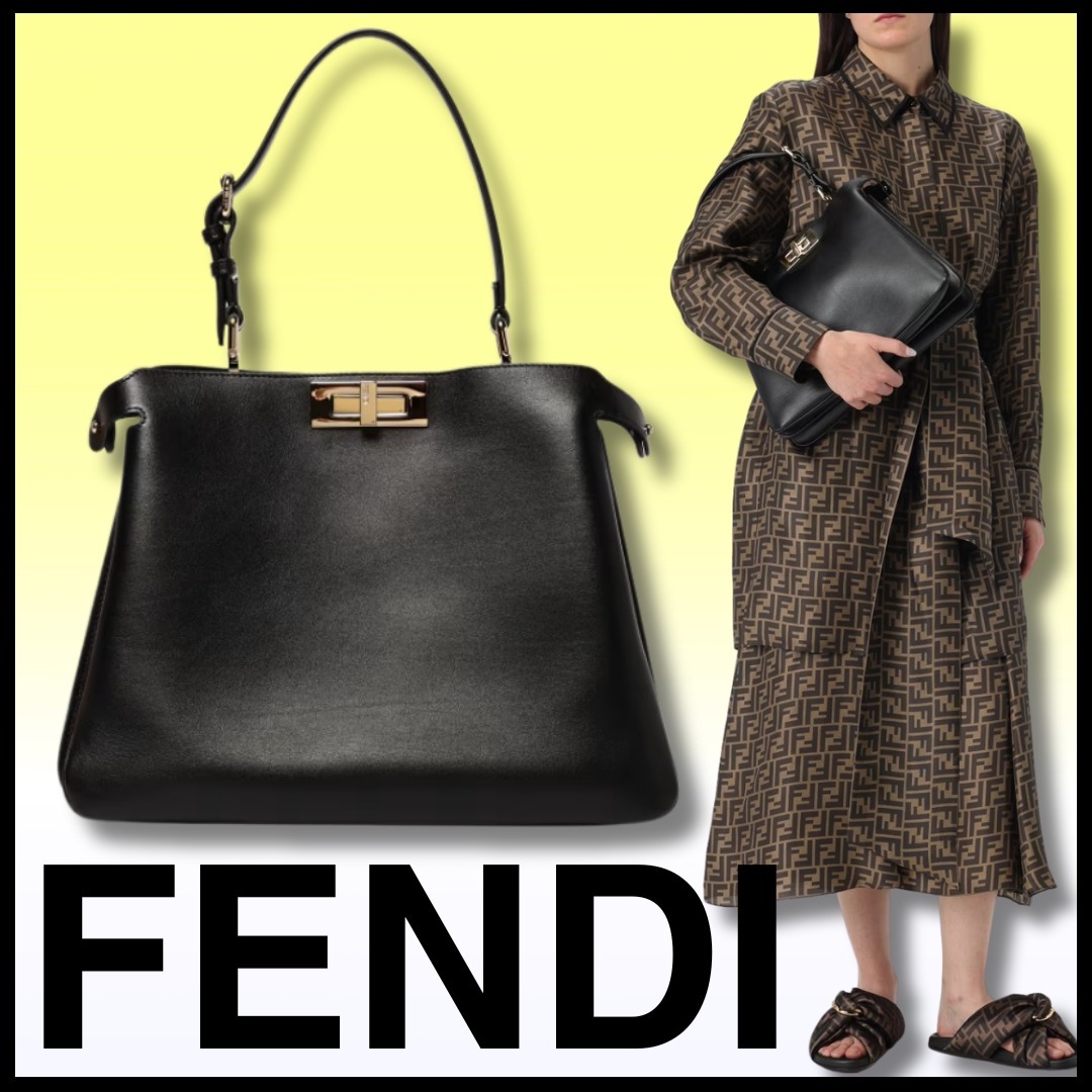 FENDI ピーカブーソフトスモールブラックレザーバッグエレガント