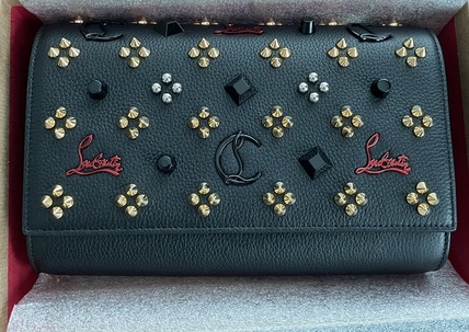 Christian Louboutin Palomaの口コミ・レビュー|サイズ感や使用感を