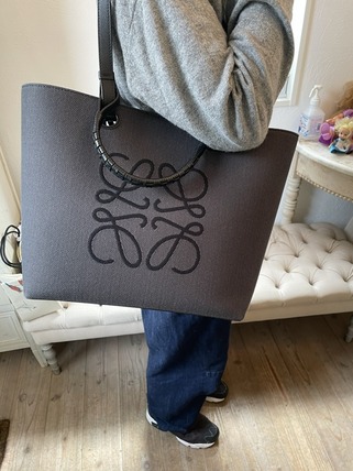 LOEWE アナグラム スタッズ T トートバック 0010789071 口コミ・レビュー｜LOEWE アナグラム スタッズ T トートバック