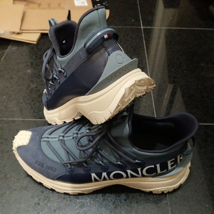 国内発送★Moncler★Traigrip サンダル TRAILGRIP VELA - 海外通販のBUYMA