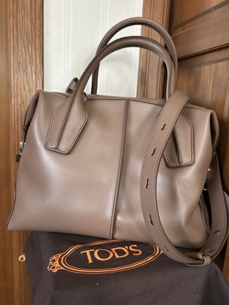 TOD'S D-Stylingの口コミ・レビュー｜サイズ感や使用感を