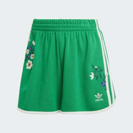 新着【adidas】フローラル刺繍がポイント☆ショートパンツ 新着【adidas】フローラル刺繍がポイント☆ショートパンツ