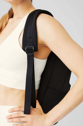 ALO Yoga◇STOW バッグパック 鞄 ジムバッグ*送料関税込 ALO Yoga◇STOW バッグパック 鞄 ジムバッグ*送料関税込 (ALO
