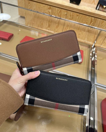 BURBERRY】バーバリー『チェック柄 二つ折り財布』レディース 二