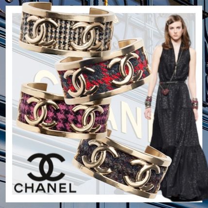 CHANEL 22秋冬 ブレスレット メタル & ツイード ゴールド CCロゴ - www CHANEL 22秋冬 ブレスレット メタル & ツイード ゴールド CCロゴ - www
