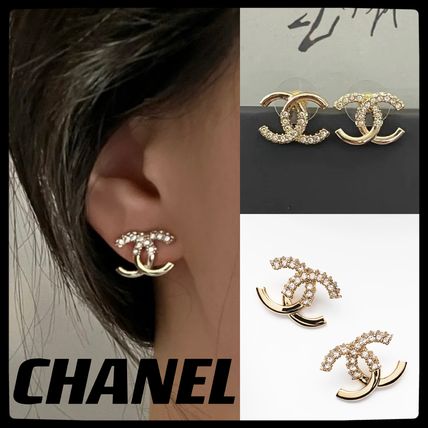 CHANEL ピアス 国内買付発送☆CHANEL☆煌めく クリスタル付き CCロゴ ピアス