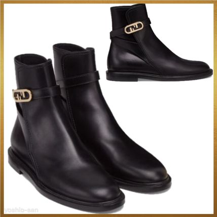 FENDI ショートブーツ・ブーティ FENDI leather low-heel boots ロゴ レザーローヒールブーツ