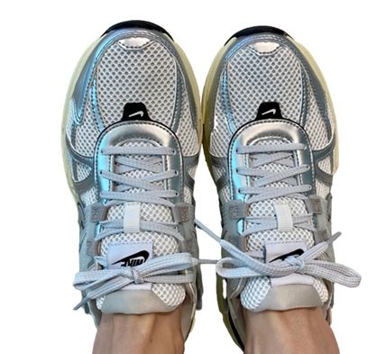 ☆韓国の人気☆【NIKE】☆NIKE V2K RUNTEK.K(W)☆22-29cm