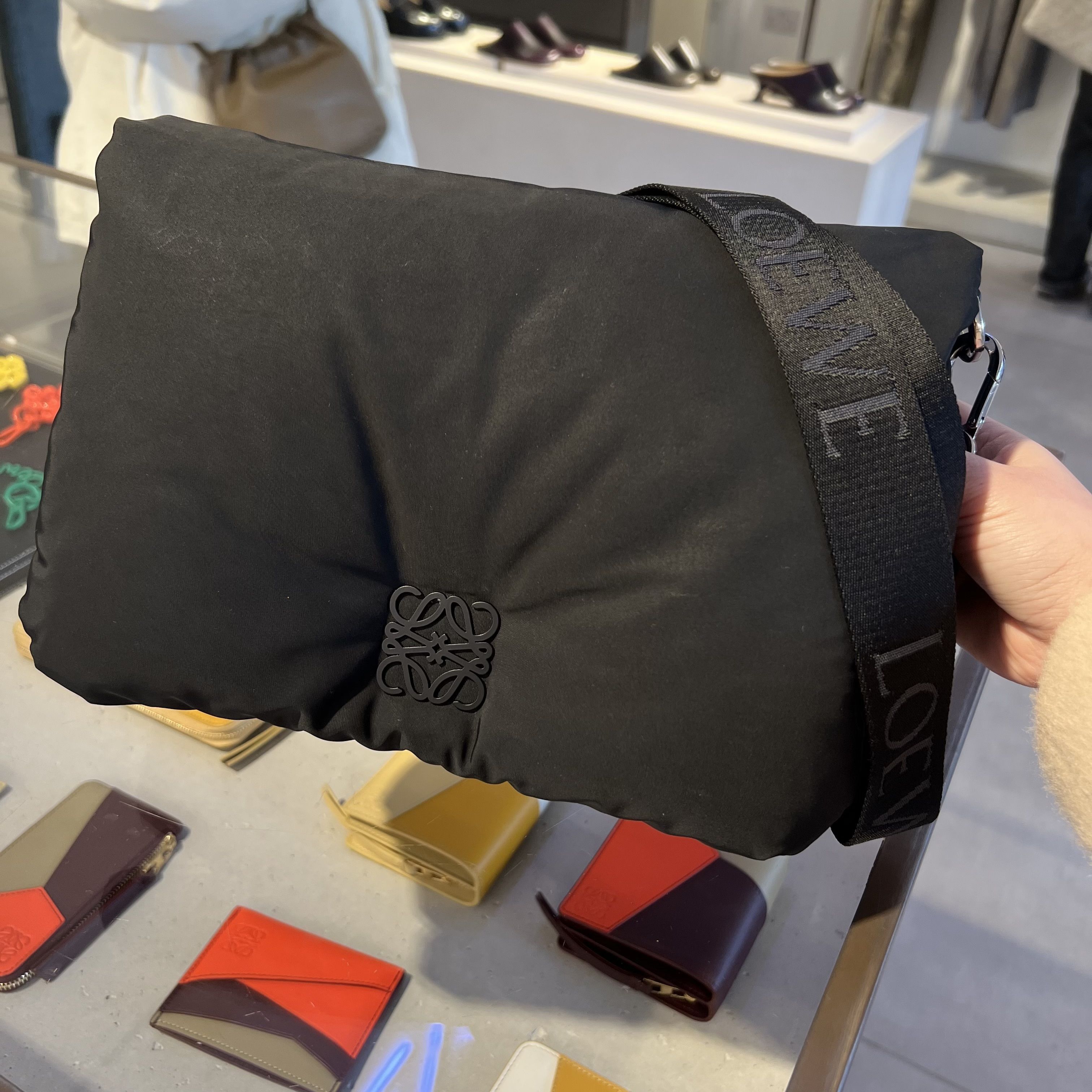 LOEWE - 【箱付き】【レア】LOEWE ロエベ☆定価15.3万円