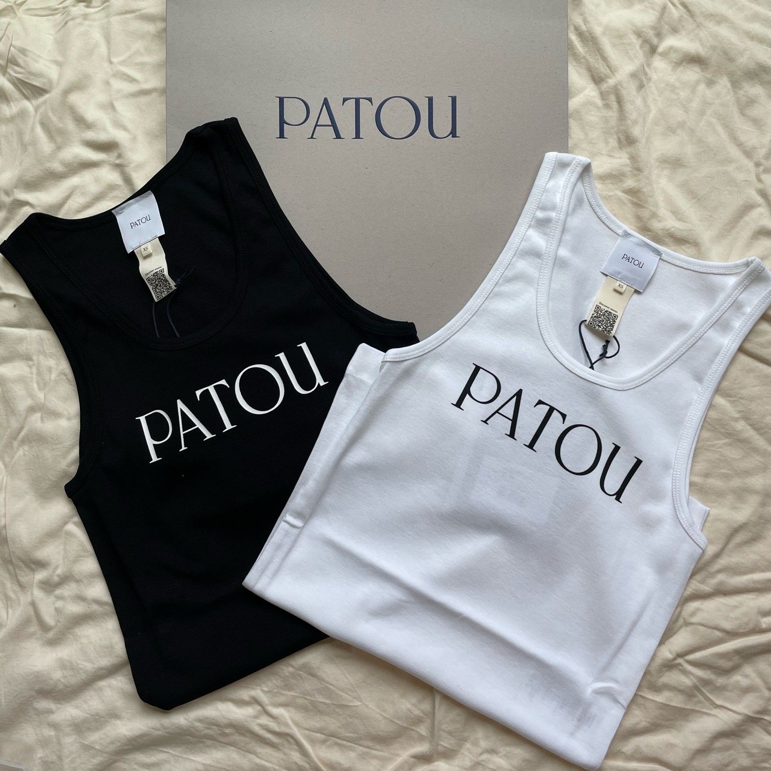 いま最も旬なフレンチブランド「PATOU(パトゥ)」のシックで可愛いロゴ