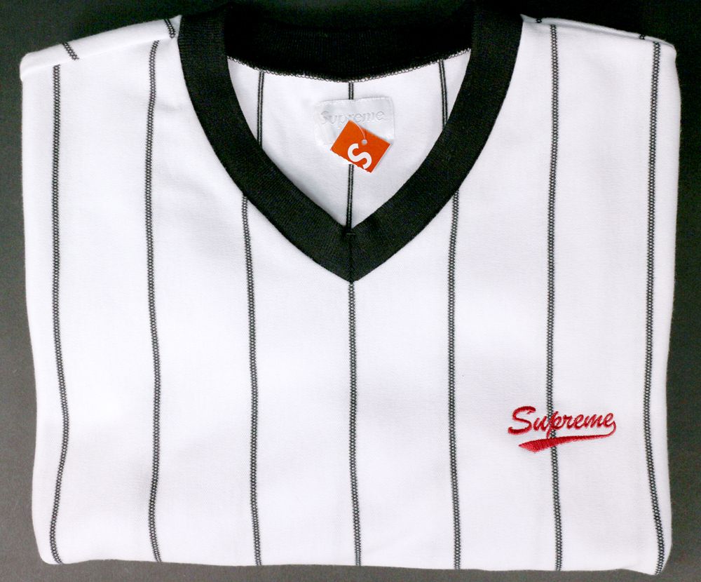 Supreme SS16 Pinstripe Soccer Top 白 Size LARGE Supreme SS16 Pinstripe Soccer Top 白 Size LARGE (Supreme/T