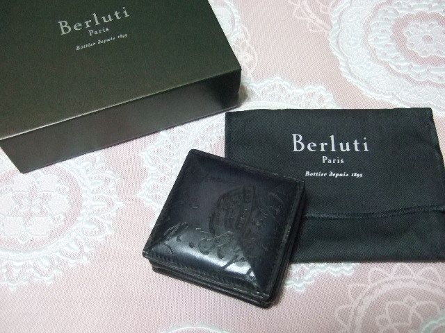 関税込◇両面スタンプ入り希少品!! Berluti コインケース KHAYA 関税込◇両面スタンプ入り希少品!! Berluti コインケース KHAYA