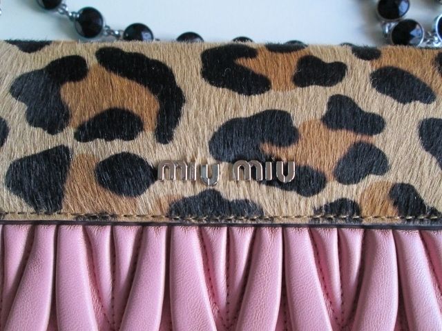 MiuMiuハラコ×マトラッセ♪ビジューチェーンバッグ♪ピンク MiuMiuハラコ×マトラッセ♪ビジューチェーンバッグ♪ピンク