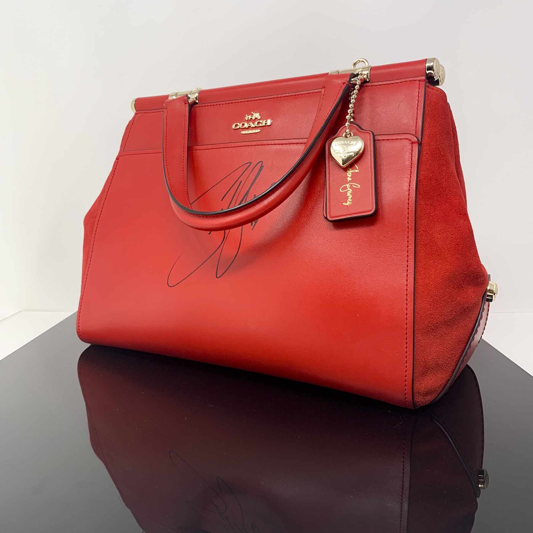 セレーナ・ゴメスxCOACH】サイン入り○日本で10点限定!激レア (Coach