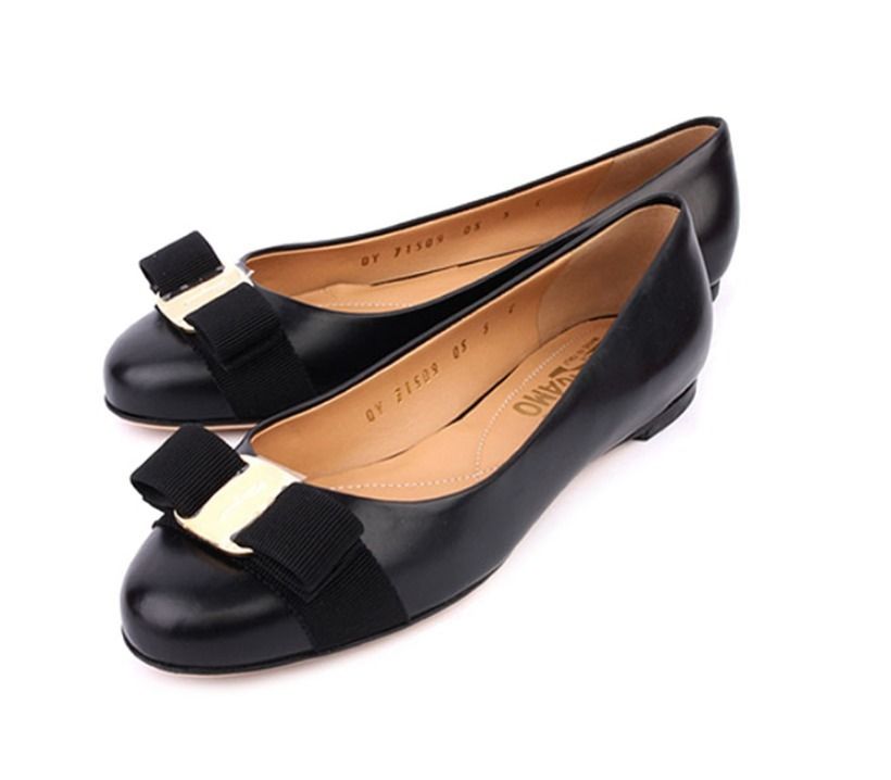フェラガモ】☆Salvatore Ferragamo VARINA フラットシューズ フェラガモ】☆Salvatore Ferragamo VARINA フラットシューズ