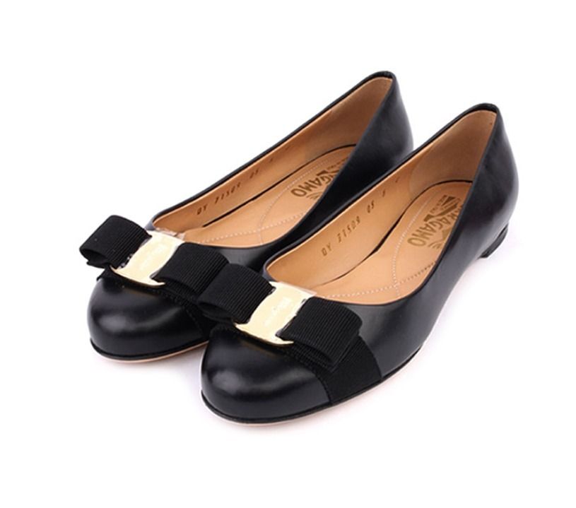 フェラガモ】☆Salvatore Ferragamo VARINA フラットシューズ フェラガモ】☆Salvatore Ferragamo VARINA フラットシューズ