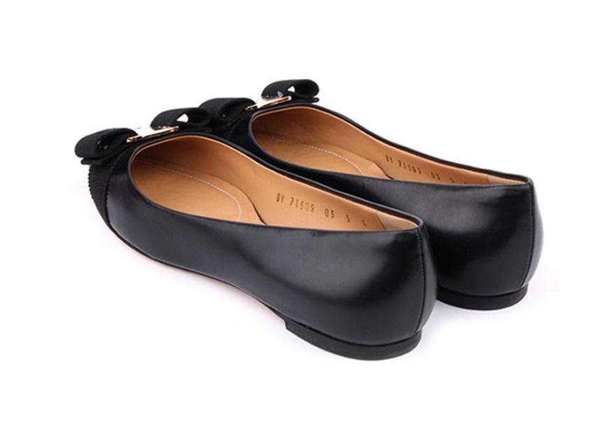 フェラガモ】☆Salvatore Ferragamo VARINA フラットシューズ フェラガモ】☆Salvatore Ferragamo VARINA フラットシューズ