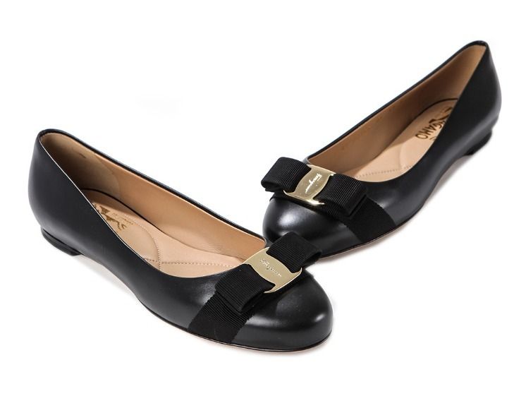 フェラガモ】☆Salvatore Ferragamo VARINA フラットシューズ フェラガモ】☆Salvatore Ferragamo VARINA フラットシューズ