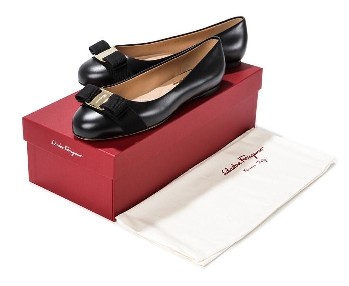 フェラガモ】☆Salvatore Ferragamo VARINA フラットシューズ フェラガモ】☆Salvatore Ferragamo VARINA フラットシューズ